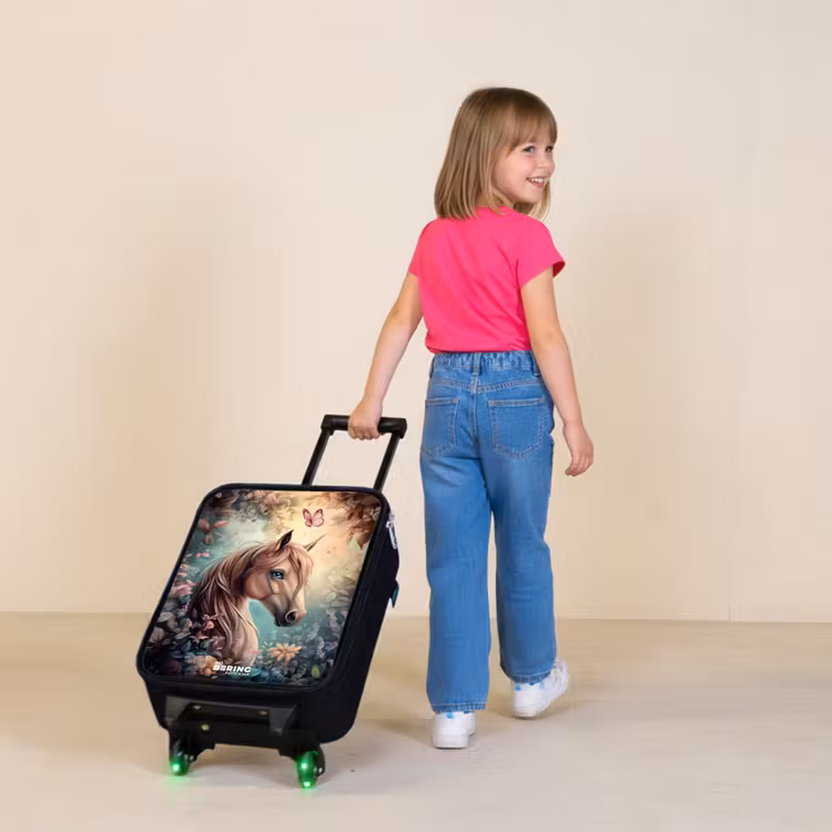 Paard met vlinders in bloementuin Kinderkoffer - Zwart klein -sfeer1