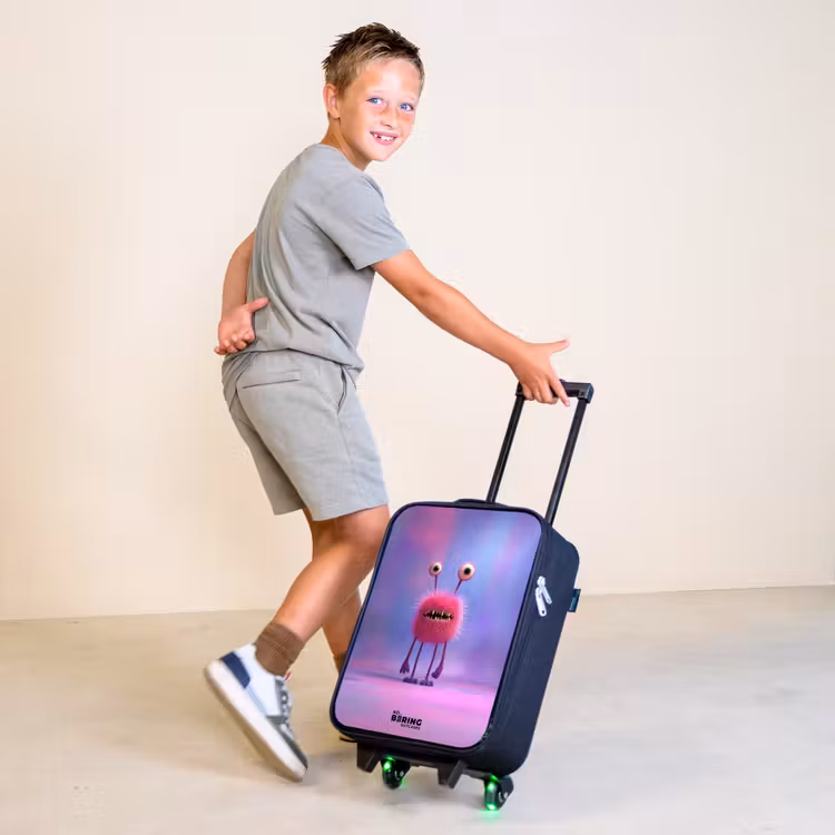 Roze harig monster met grote ogen Kinderkoffer - Zwart klein -sfeer3