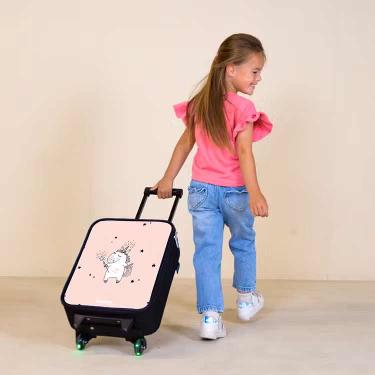 Getekende eenhoorn met toverstaf Kinderkoffer - Zwart klein -sfeer1