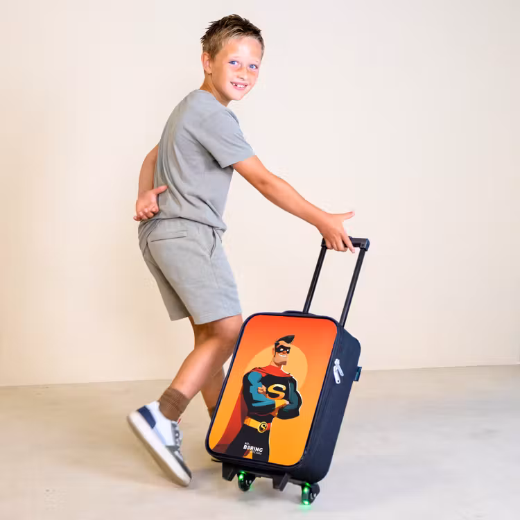 Sunny superhero Kinderkoffer - Zwart klein -sfeer3