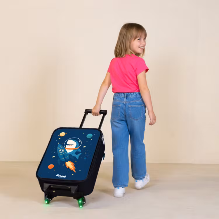 Dier - Ruimte - Planeet - Raket Kinderkoffer - Zwart klein -sfeer1