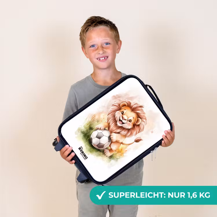Speelse leeuw met voetbal op grasveld Kinderkoffer - Zwart klein -sfeer4_DE