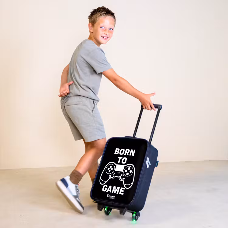 Born to game met controller Kinderkoffer - Zwart klein -sfeer3