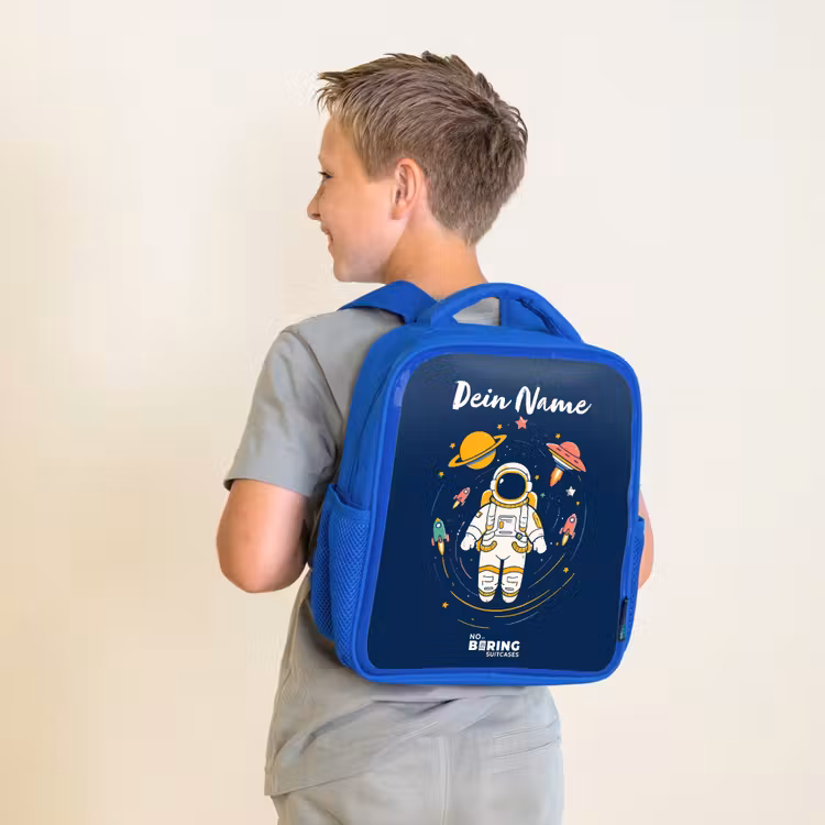 Astronaut - Planeet - Sterren - Raket Kinderrugzak - Blauw middel -sfeer2