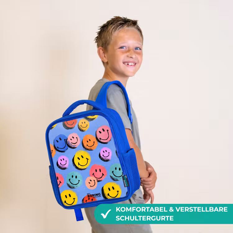Een speels en kunstzinnig patroon van kleurrijke smileys Kinderrugzak - Blauw middel -sfeer3_DE