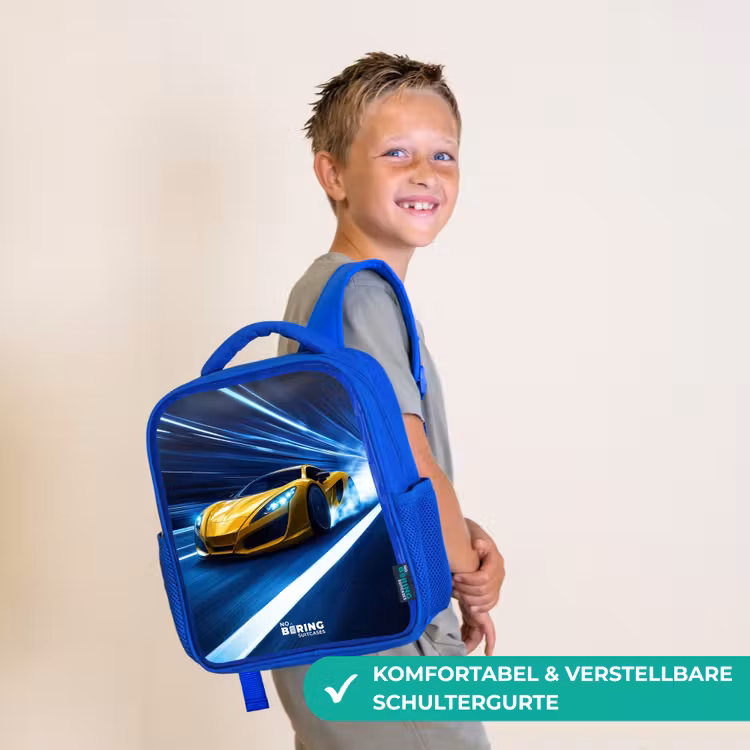 Gele sportwagen in lichttunnel van snelheid Kinderrugzak - Blauw middel -sfeer3_DE
