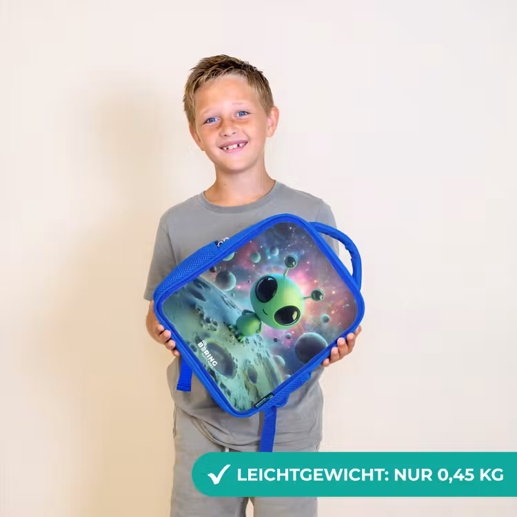 Groen buitenaards wezentje op maanlandschap Kinderrugzak - Blauw middel -sfeer1_DE