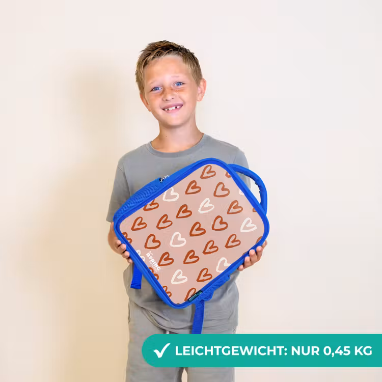 Hartjes patroon in roze en wit Kinderrugzak - Blauw middel -sfeer1_DE