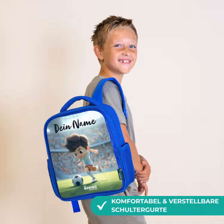 Jongen - Voetbal - Stadion - Zonlicht Kinderrugzak - Blauw middel -sfeer3_DE