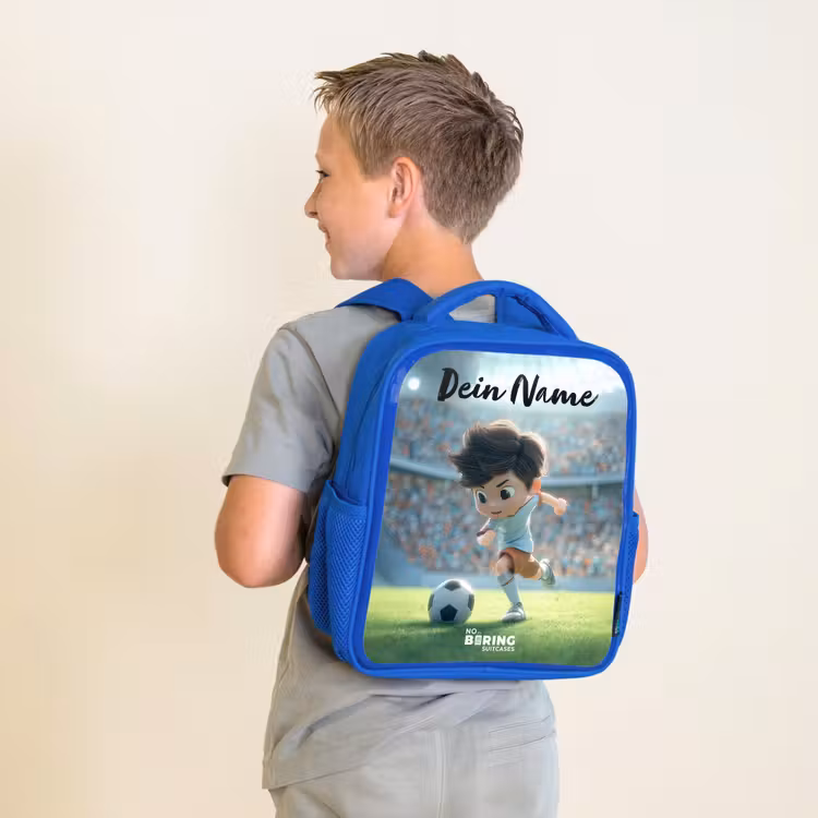 Jongen - Voetbal - Stadion - Zonlicht Kinderrugzak - Blauw middel -sfeer2