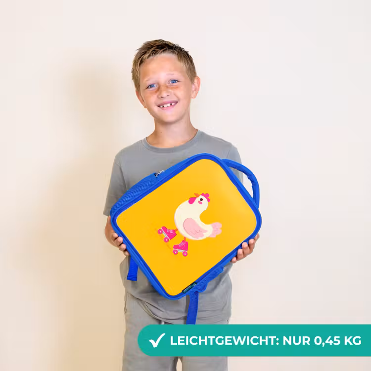 Kip - Rolschaatsen - Geel Kinderrugzak - Blauw middel -sfeer1_DE