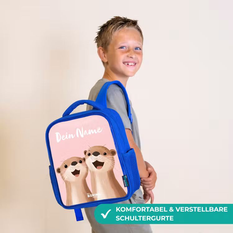 Glimlach - Otters - Roze - Illustratie Kinderrugzak - Blauw middel -sfeer3_DE