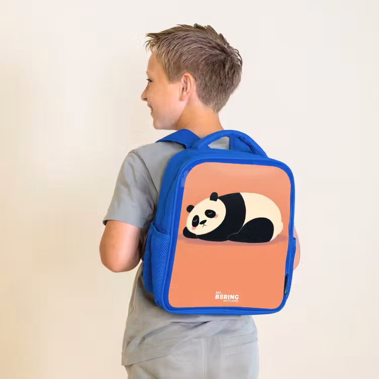 Panda - Slapen - Oranje Kinderrugzak - Blauw middel -sfeer2