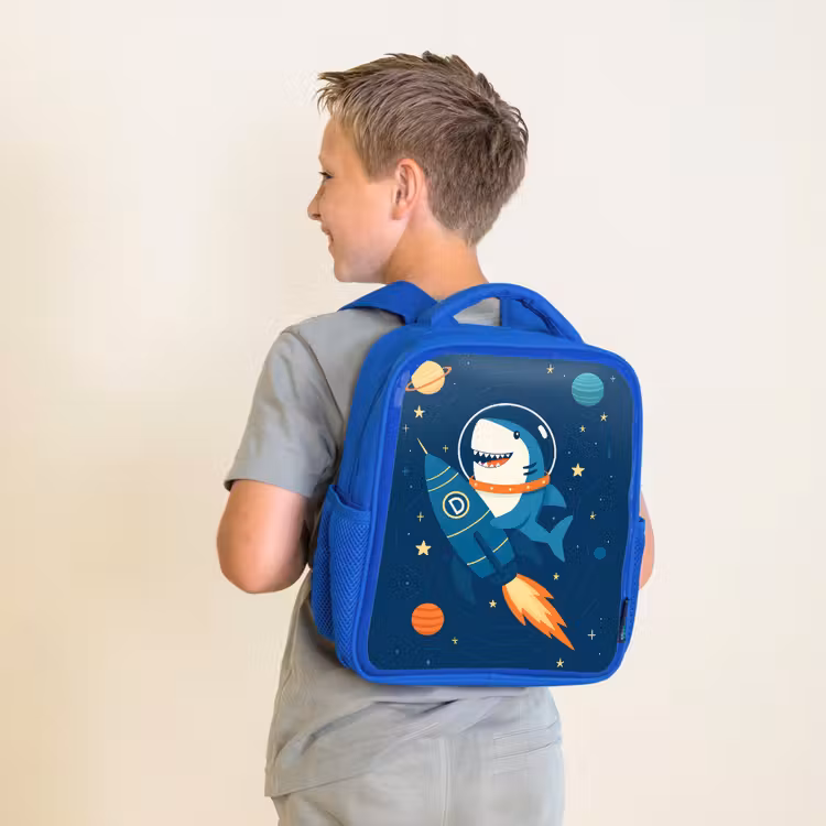 Raket - Haai - Ruimte Kinderrugzak - Blauw middel -sfeer2