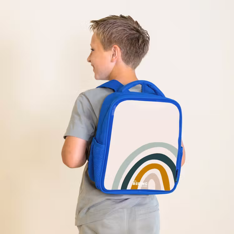 Ruwe regenboog aqua Kinderrugzak - Blauw middel -sfeer2
