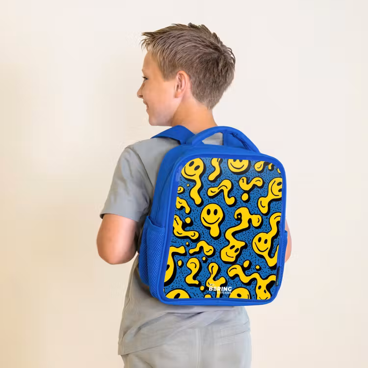 Smiley - Geel - Blauw Kinderrugzak - Blauw middel -sfeer2