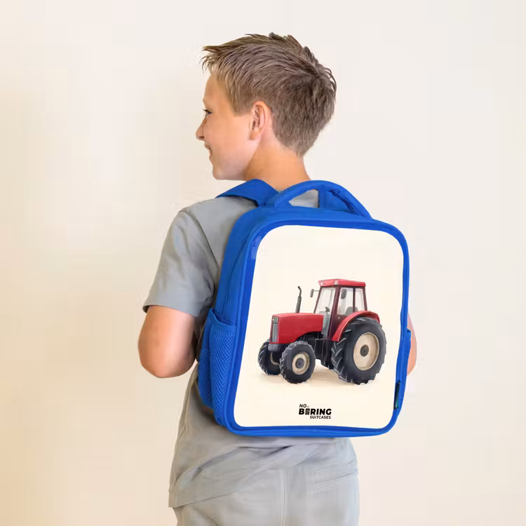 Tractor - Getekend - Rood Kinderrugzak - Blauw middel -sfeer2