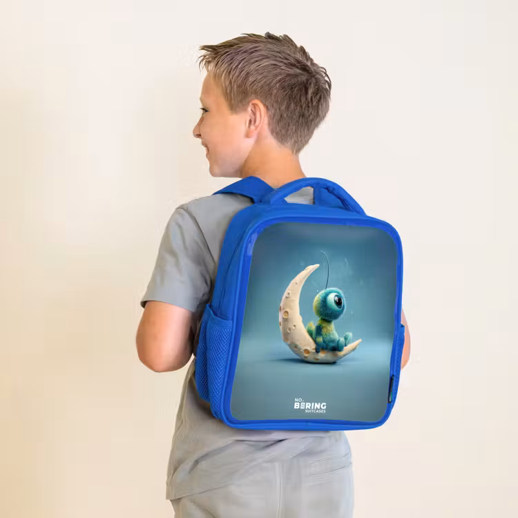 Dromerig Wezentje op de Maan Kinderrugzak - Blauw middel -sfeer2