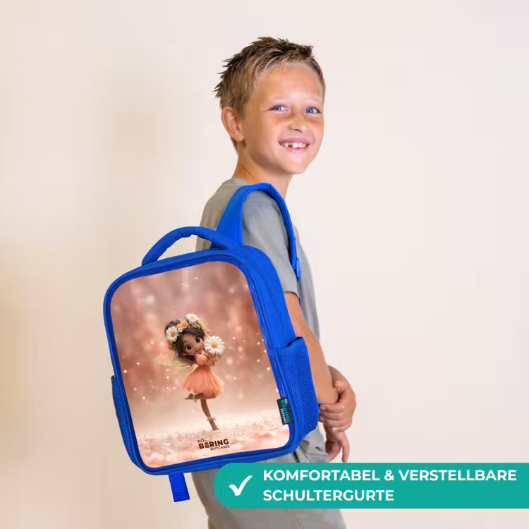 Fee met madeliefjes Kinderrugzak - Blauw middel -sfeer3_DE