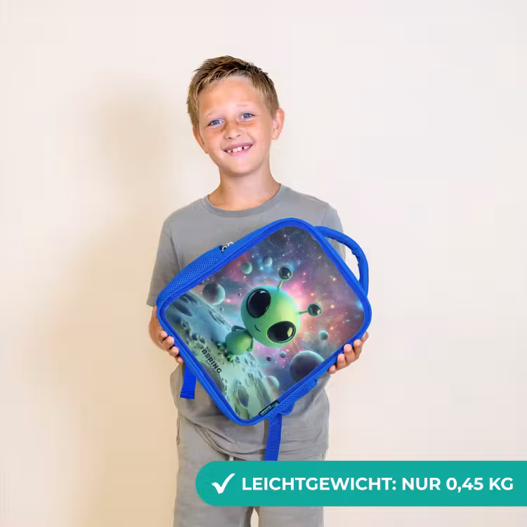 Groen buitenaards wezentje op maanlandschap Kinderrugzak - Blauw middel -sfeer1_DE