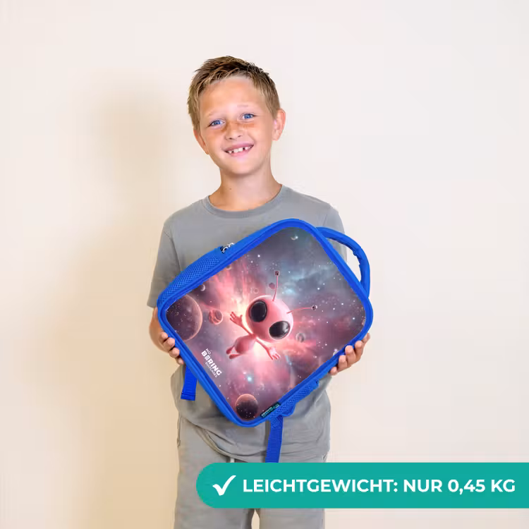 Roze Alien in Sterrennevel Kinderrugzak - Blauw middel -sfeer1_DE