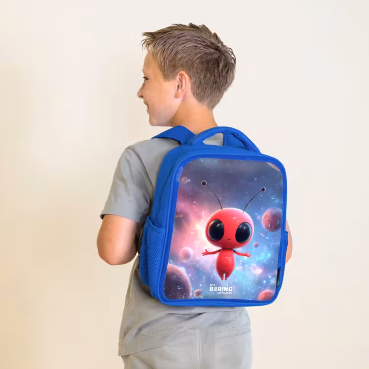 Rood Ruimtewezen in Kosmische Dans Kinderrugzak - Blauw middel -sfeer2