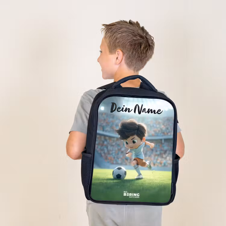 Jongen - Stadion - Voetbal - Zonlicht Rugzak - Zwart middel -sfeer2