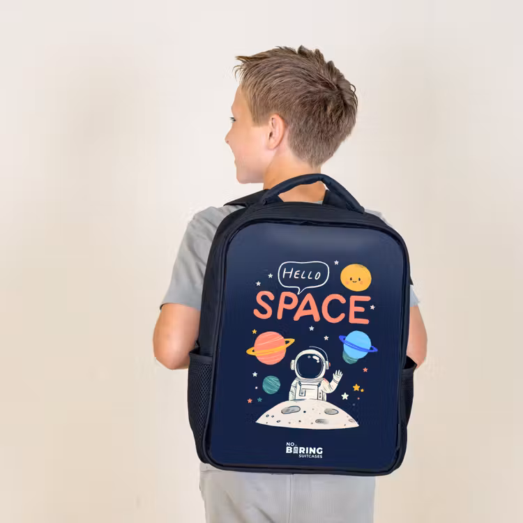Astronaut - Quote - Planeten - Sterren Rugzak - Zwart middel -sfeer2