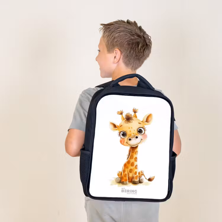 Baby giraffe Rugzak - Zwart middel -sfeer2