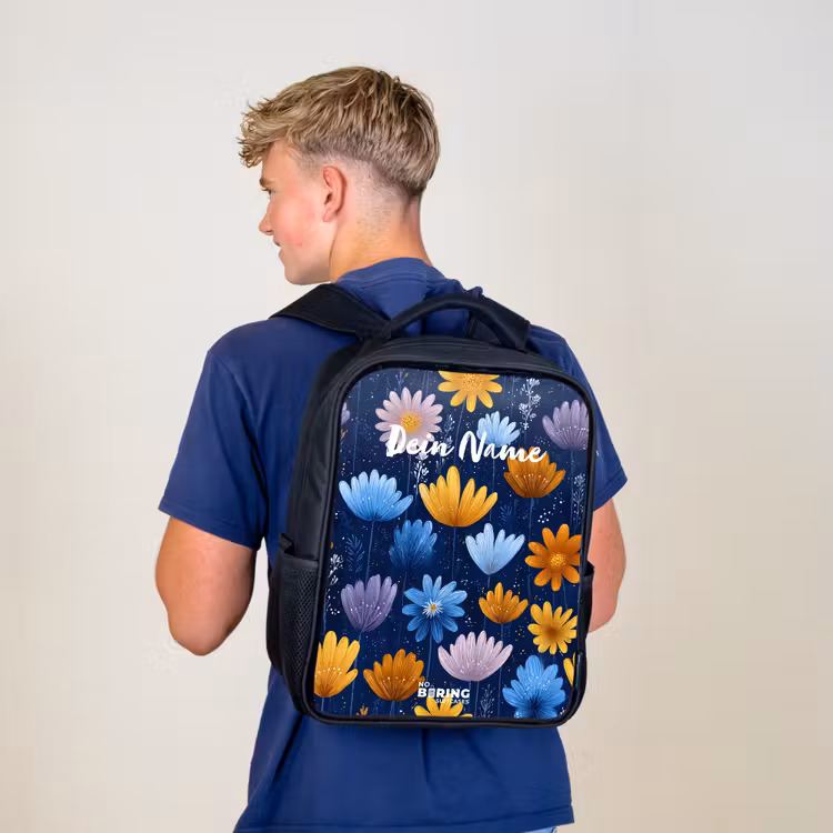 Bloemen op een donkerblauwe achtergrond Rugzak - Zwart middel -sfeer8