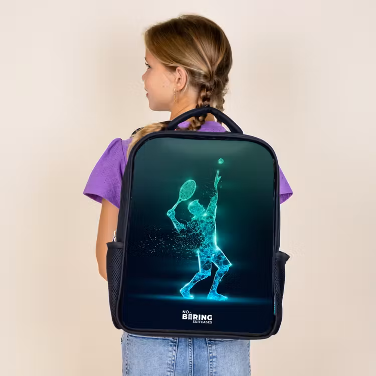 Digitale tennisspeler in futuristische stijl Rugzak - Zwart middel -sfeer5