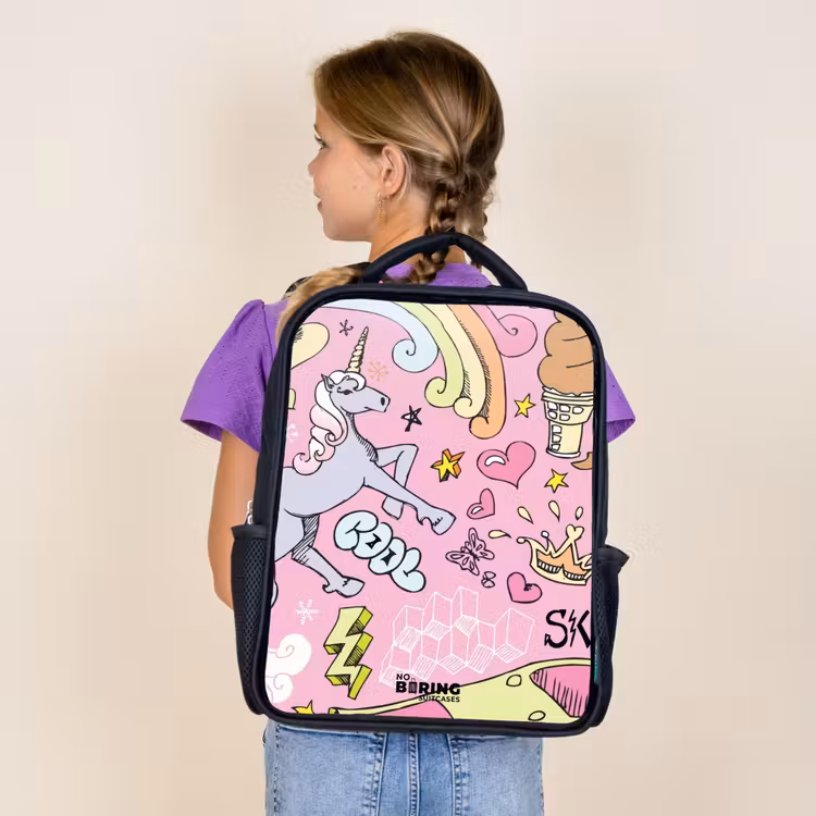 Unicorn doodles Rugzak - Zwart middel -sfeer5