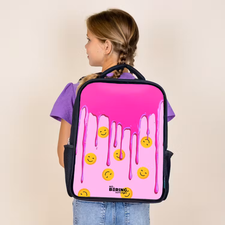Verf - Smiley - Roze Rugzak - Zwart middel -sfeer5