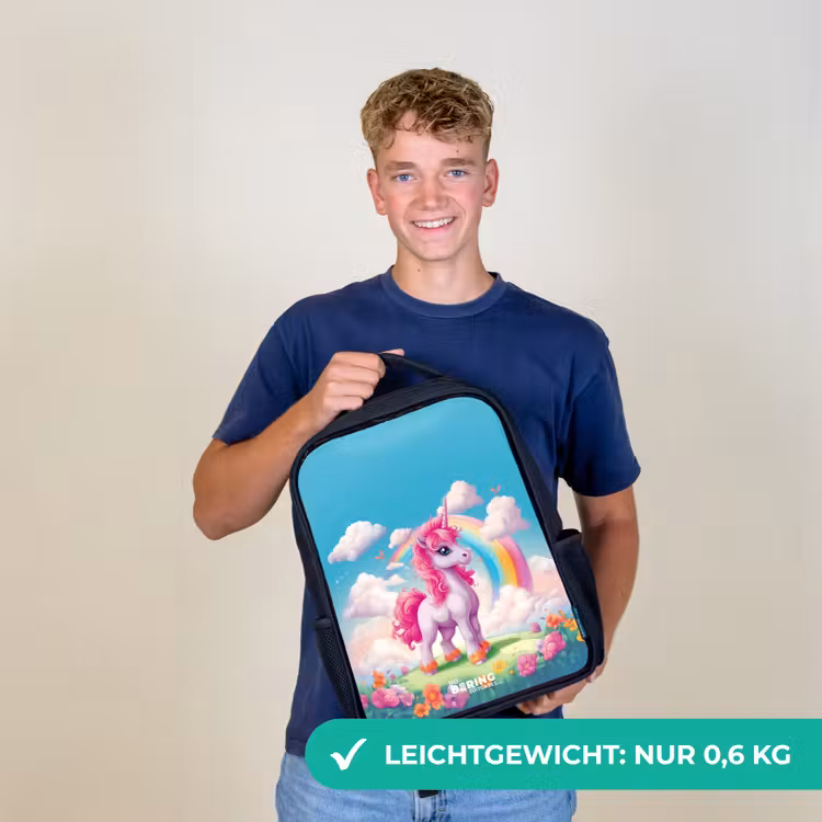 Vrolijke eenhoorn bij een regenboog Rugzak - Zwart middel -sfeer7_DE
