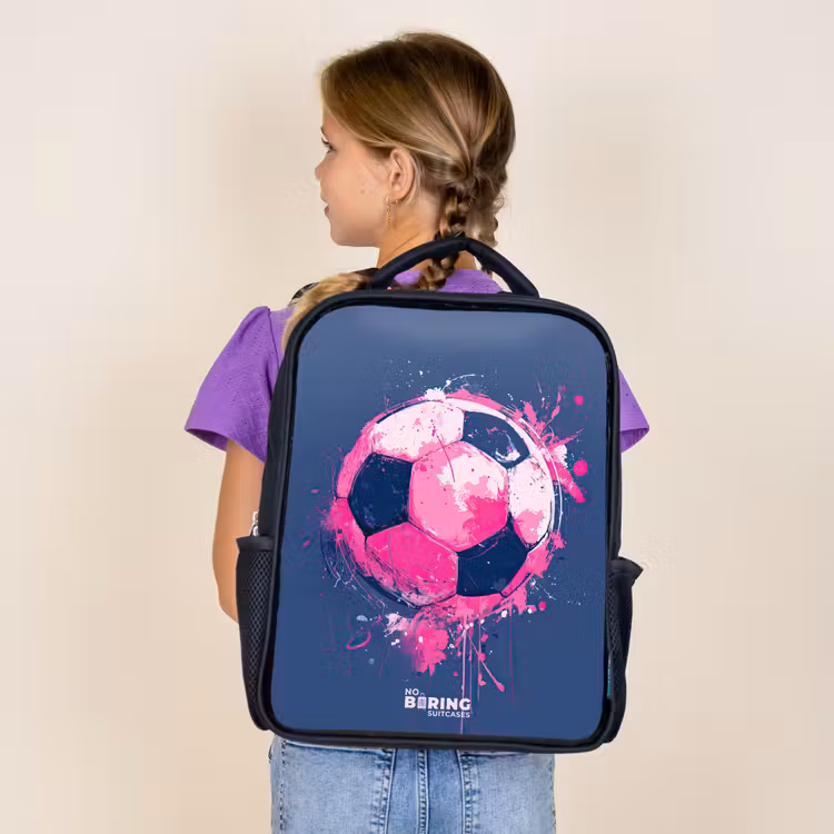 Voetbal - Verf - Roze - Blauw Rugzak - Zwart middel -sfeer5