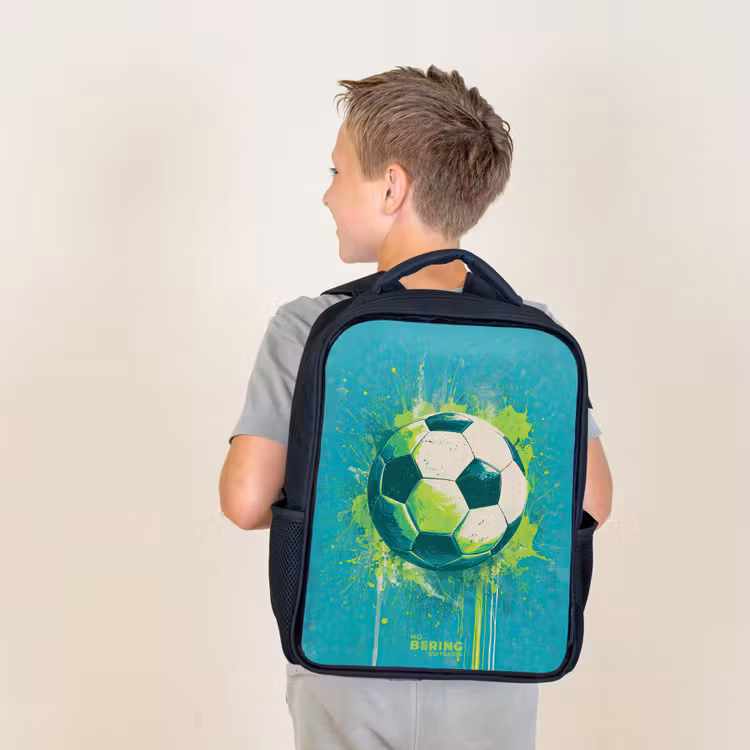 Voetbal - Verfspatten - Groen - Blauw Rugzak - Zwart middel -sfeer2