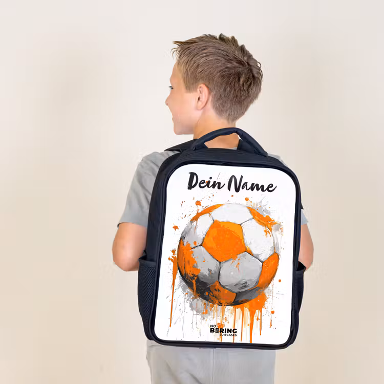 Voetbalvibes - Verf - Oranje Rugzak - Zwart middel -sfeer2