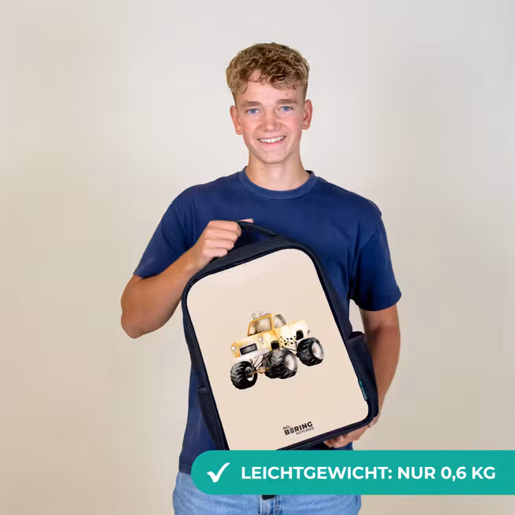 Gele monstertruck op een beige achtergrond Rugzak - Zwart middel -sfeer7_DE