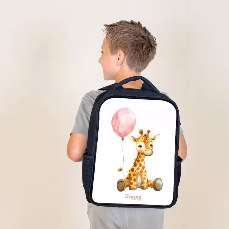 Giraffe met roze ballon Rugzak - Zwart middel -sfeer2