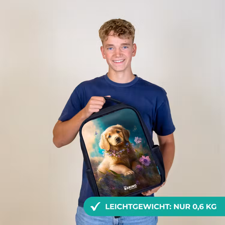 Goudkleurige puppy in het gras Rugzak - Zwart middel -sfeer7_DE