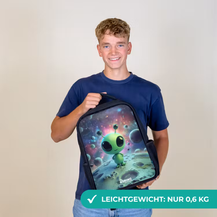 Groen buitenaards wezentje op maanlandschap Rugzak - Zwart middel -sfeer7_DE