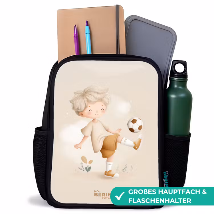 Jongen met een voetbal in beige kleuren Rugzak - Zwart middel -inhoud_DE