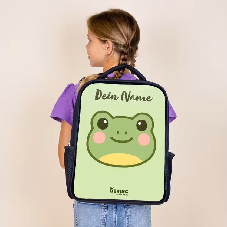 Kawai - Kikker - Groen Rugzak - Zwart middel -sfeer5