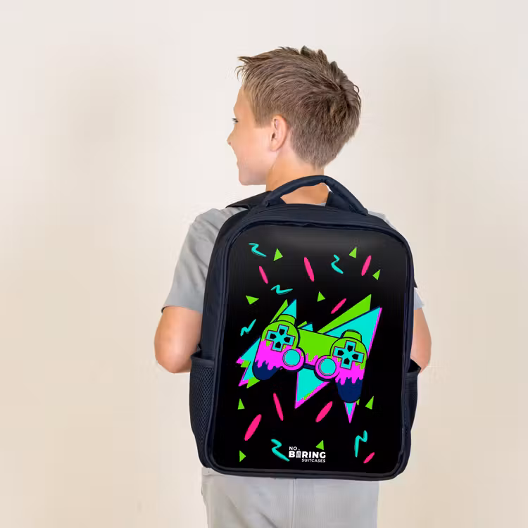 Neon controller op zwart Rugzak - Zwart middel -sfeer2