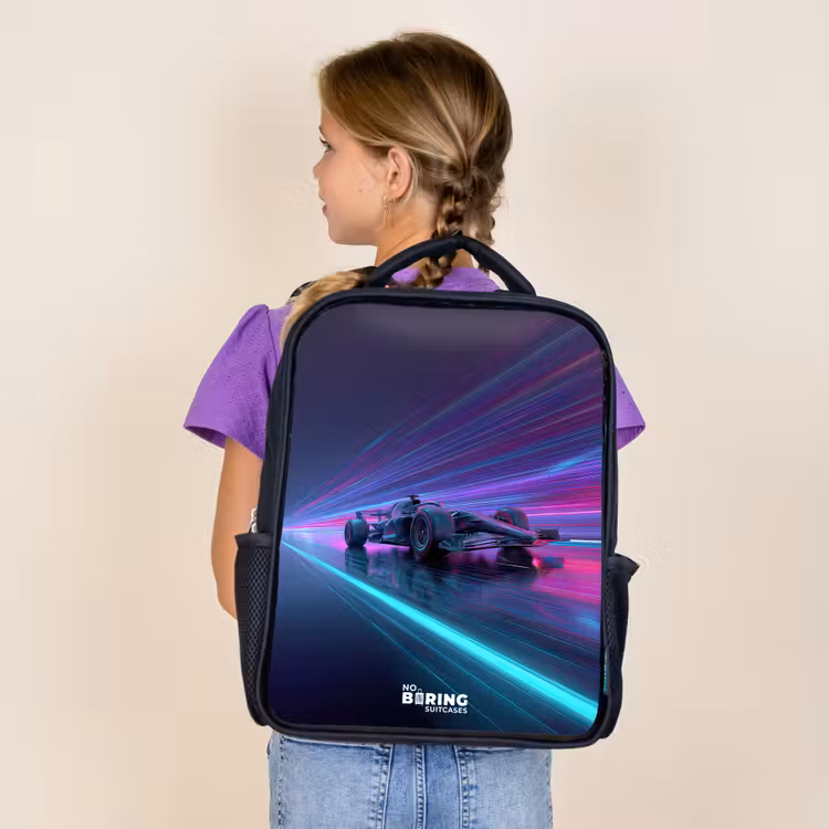 Neon - Raceauto - Lichtstrepen - Paars Rugzak - Zwart middel -sfeer5