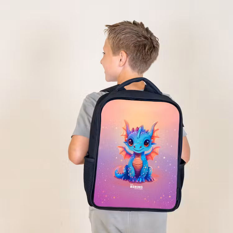 Schattige baby draak Rugzak - Zwart middel -sfeer2