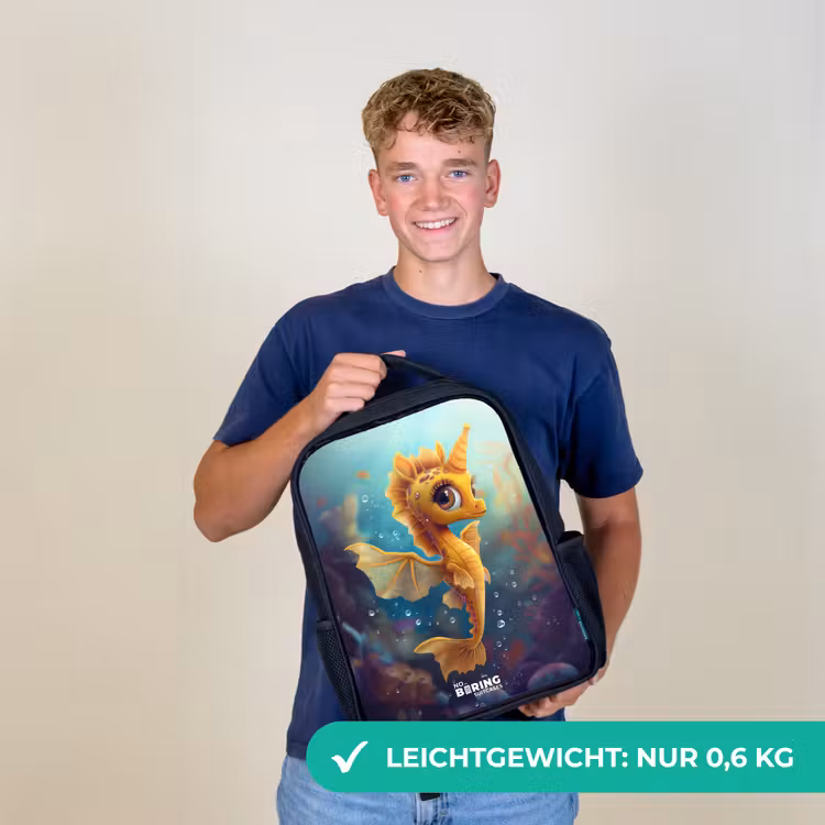 Oranje zeepaardje in het water Rugzak - Zwart middel -sfeer7_DE