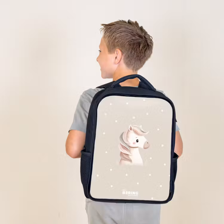 Pony omringd door stippen in beige kleuren Rugzak - Zwart middel -sfeer2