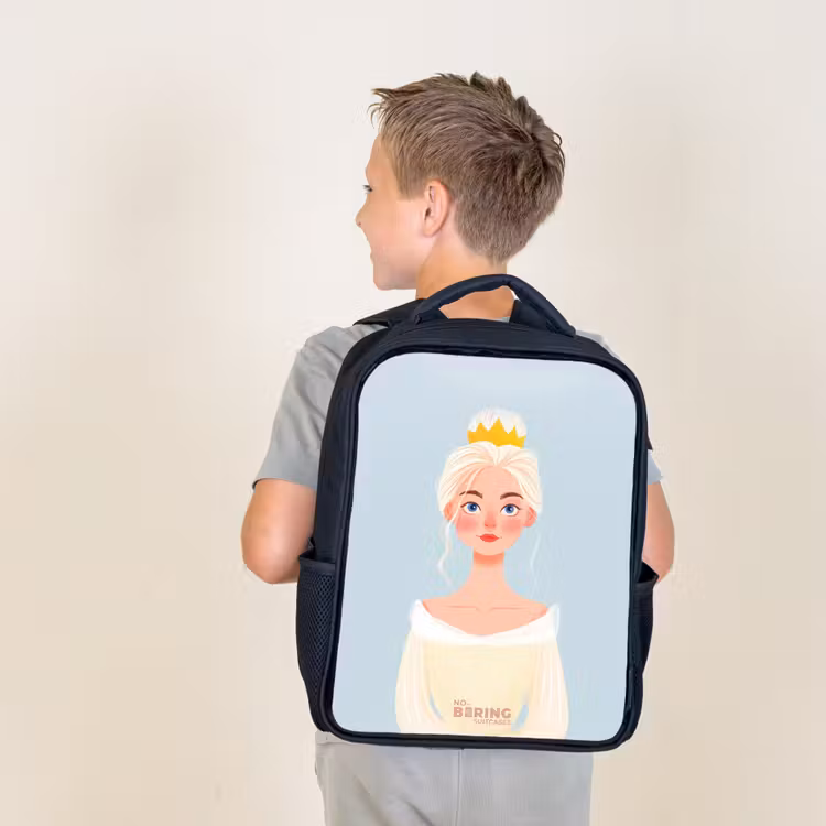 Prinses met een gouden kroon - Blauw Rugzak - Zwart middel -sfeer2