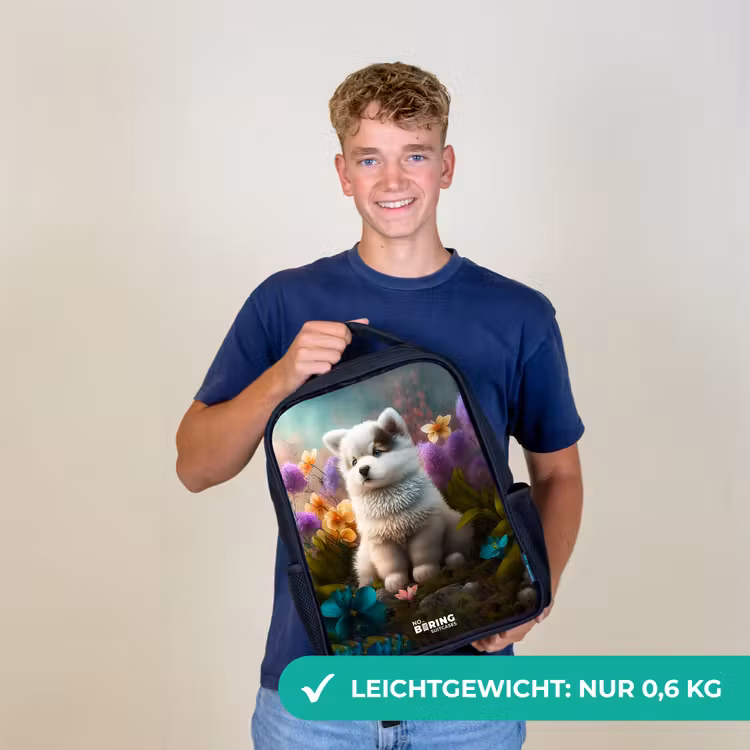 Witte puppy in een bloemenweide Rugzak - Zwart middel -sfeer7_DE